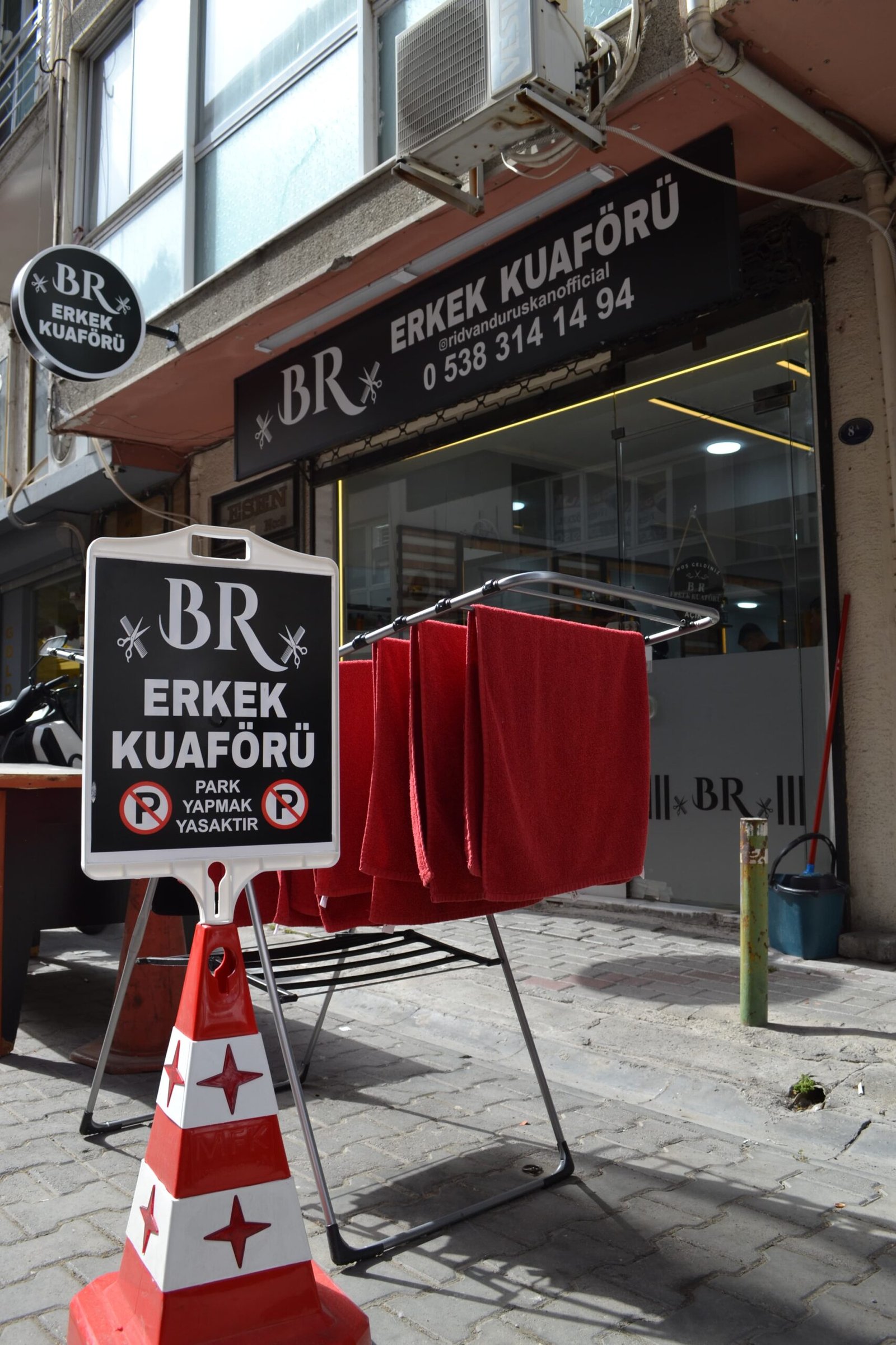 Karşıyaka Berber